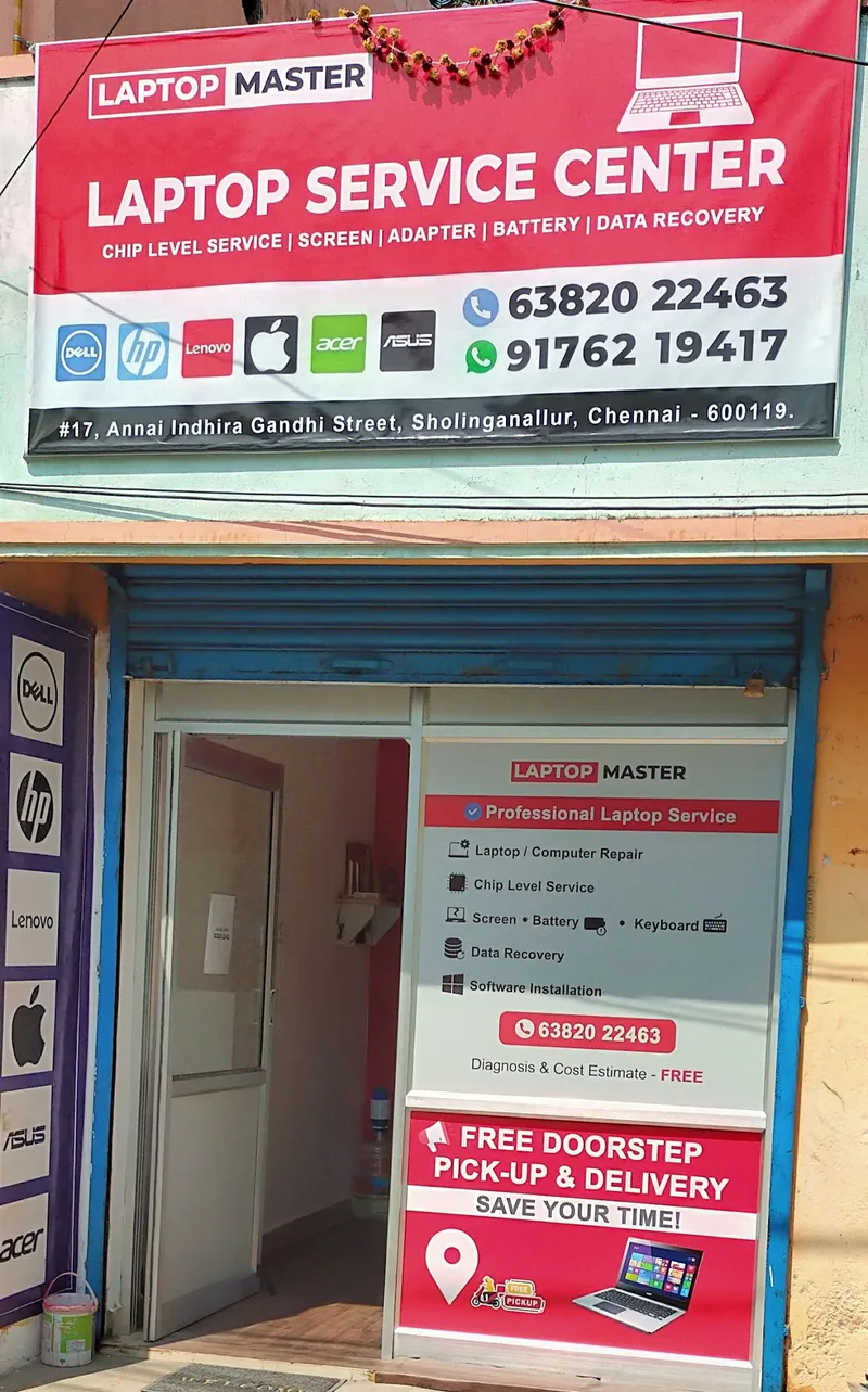 LAPTOP MASTER shop front with signboard and entrance in Sholinganallur